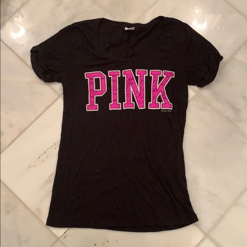 VS pink graphic tee